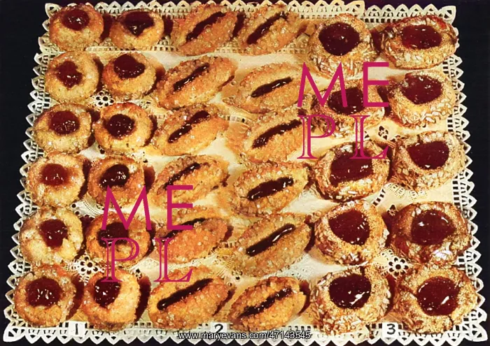 : Dessert Macaroons and Tea Breads : Dessert Macaroons and Tea Breads
