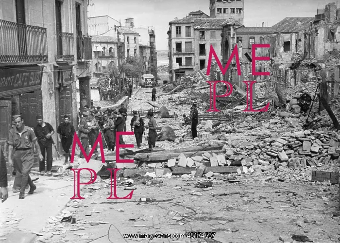 : Destroyed Alcazar in Toledo, 1936 : Destroyed Alcazar in Toledo, 1936