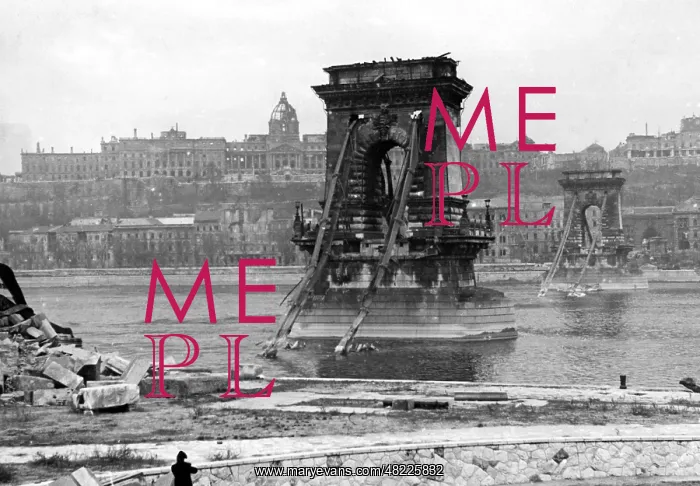 : The destroyed Budapest after being captured by the Red A : The destroyed Budapest after being captured by the Red A