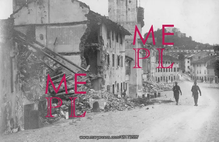 : Destroyed Goerz in WWI, 1918 : Destroyed Goerz in WWI, 1918