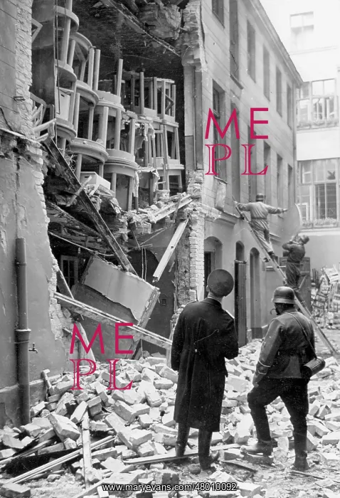 : Destroyed house in Berlin after the British air raids, 1940 : Destroyed house in Berlin after the British air raids, 1940