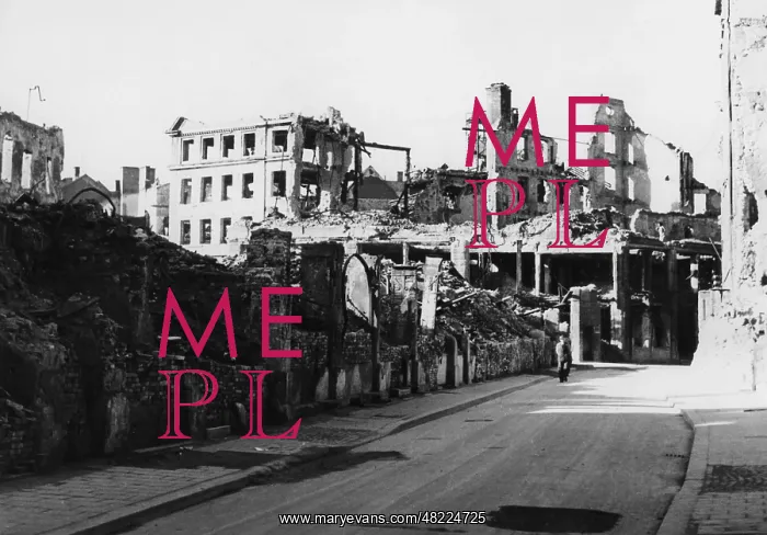 : Destroyed houses in Munich, 1945 : Destroyed houses in Munich, 1945