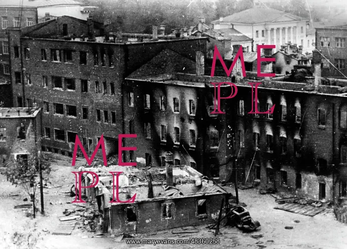 : Destroyed houses in Smolensk, 1941 : Destroyed houses in Smolensk, 1941