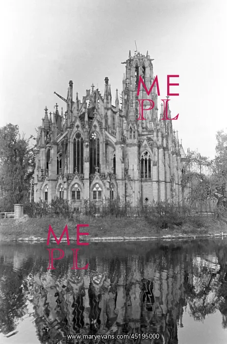 : Destroyed Johanneskirche in Stuttgart : Destroyed Johanneskirche in Stuttgart