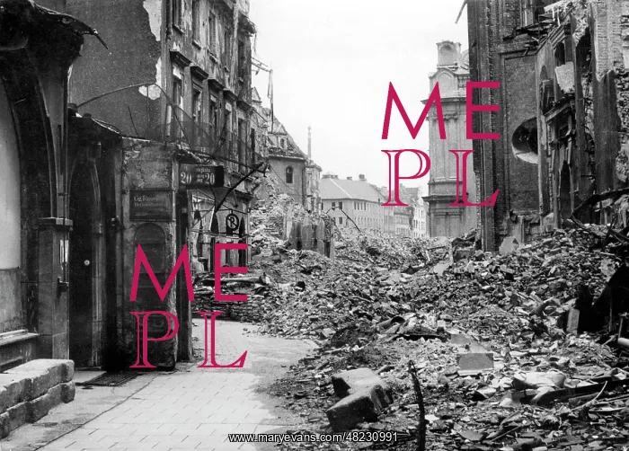 : Destroyed Munich after the Second World War, 1945 : Destroyed Munich after the Second World War, 1945