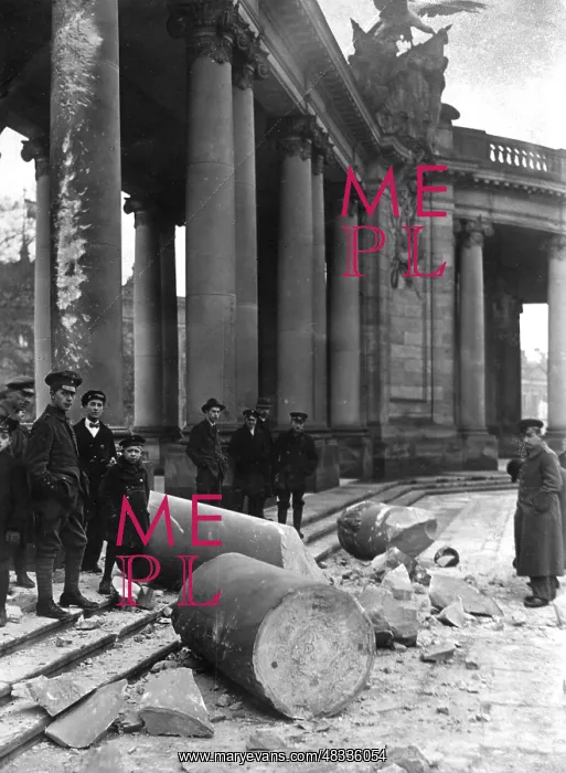 : The destroyed National Kaiser Wilhelm Monument in Berlin : The destroyed National Kaiser Wilhelm Monument in Berlin