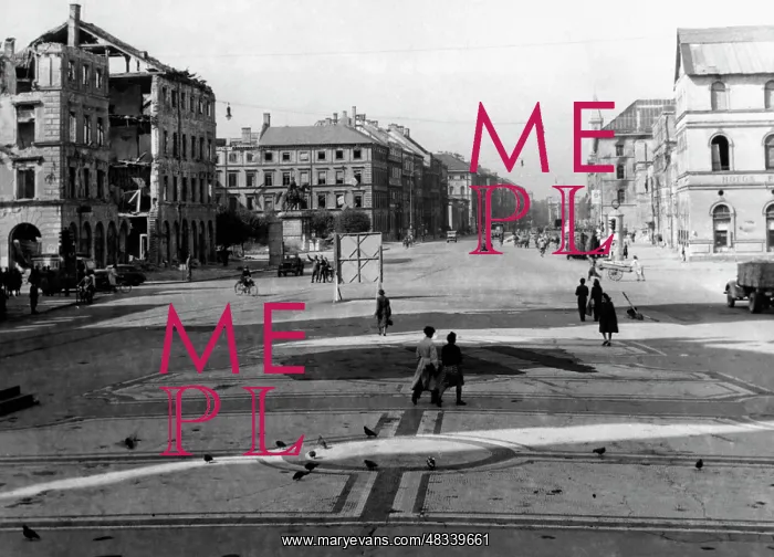 : The destroyed Odeonsplatz, 1945 : The destroyed Odeonsplatz, 1945