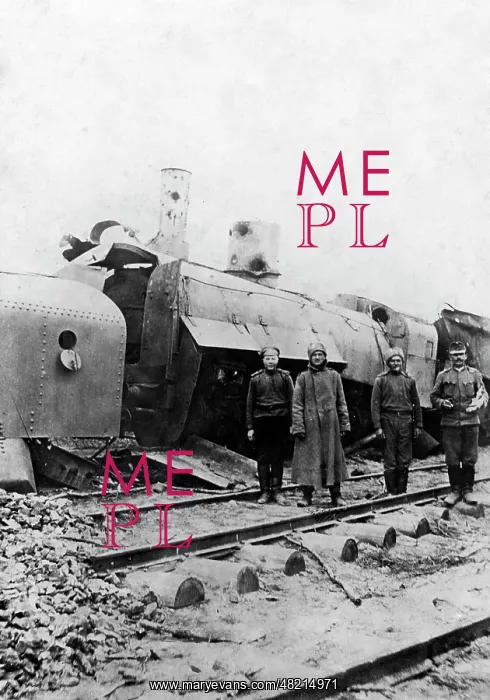 : Destroyed Russian armored train, 1917 : Destroyed Russian armored train, 1917