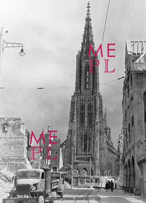 : Destroyed Ulm with Minster : Destroyed Ulm with Minster