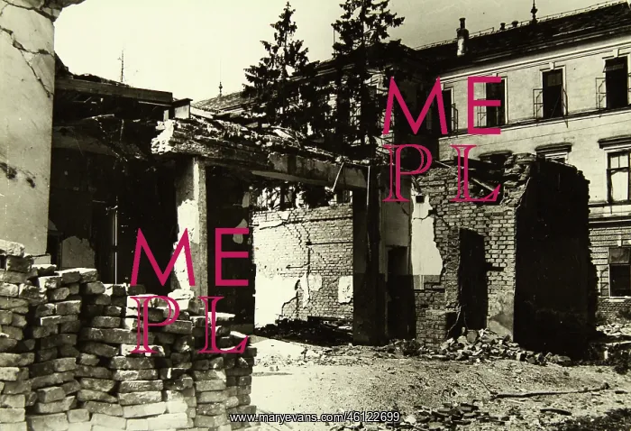 : Destroyed Vienna 1944-1946 - Bomb damage in : Destroyed Vienna 1944-1946 - Bomb damage in