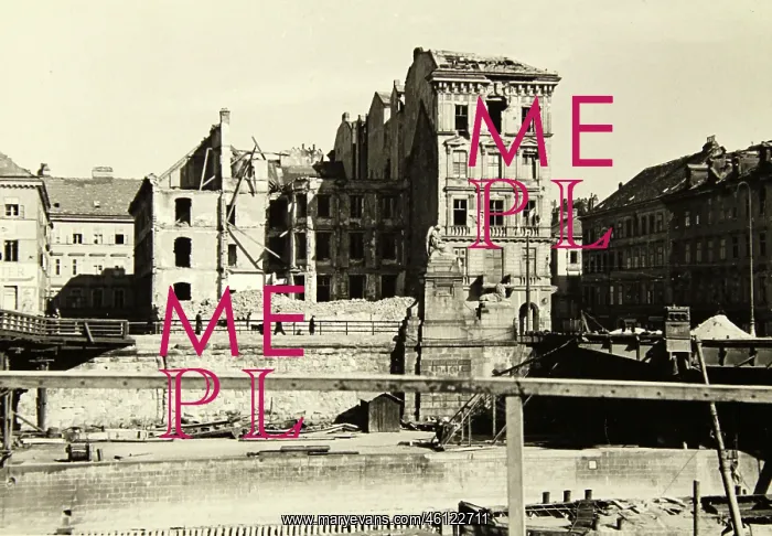 : Destroyed Vienna 1944-1946 - Bomb damage in : Destroyed Vienna 1944-1946 - Bomb damage in