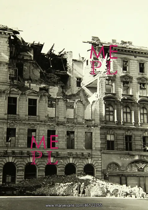 : Destroyed Vienna 1944-1946 - Bomb damage in : Destroyed Vienna 1944-1946 - Bomb damage in