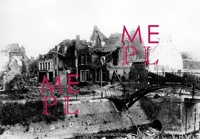 : The destroyed village of La Bassee, 1914 : The destroyed village of La Bassee, 1914