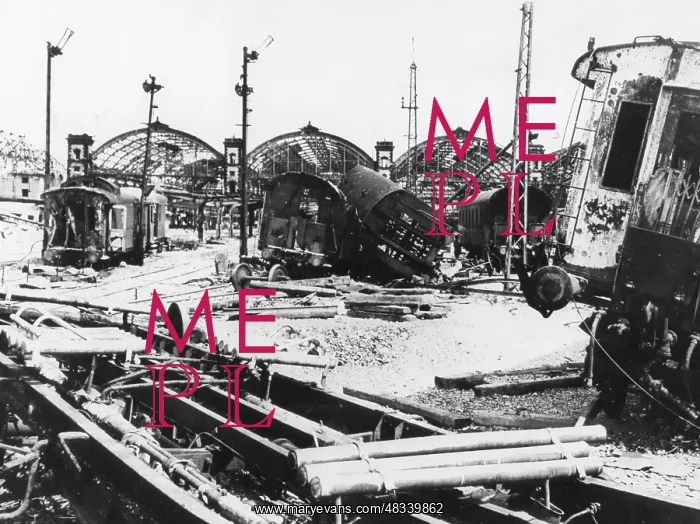 : Destructions at the Munich Central Station : Destructions at the Munich Central Station