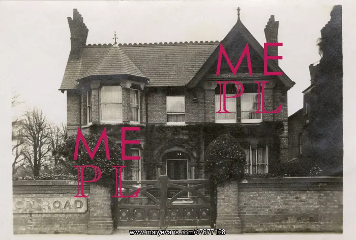: Detached house, 1 Carlton Road, Ealing, West London : Detached house, 1 Carlton Road, Ealing, West London