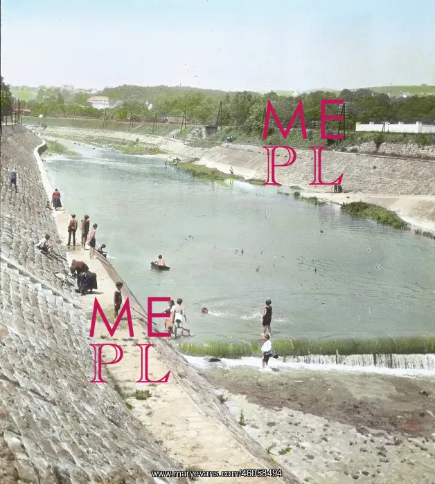 : A detention basin of the Wienfluss : A detention basin of the Wienfluss