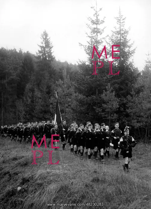 : Deutsches Jungvolk on the march, 1937 : Deutsches Jungvolk on the march, 1937