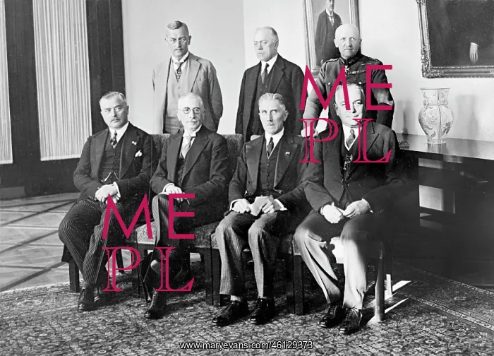  : Deutsches Reich Cabinet 1932