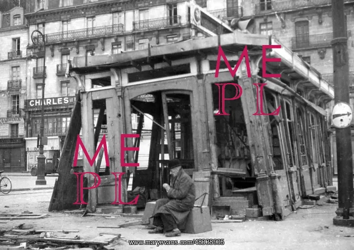 : Devastation in Nantes, 1943 : Devastation in Nantes, 1943