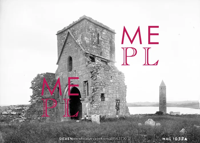 : Devenish Abbey, Lough Erne : Devenish Abbey, Lough Erne