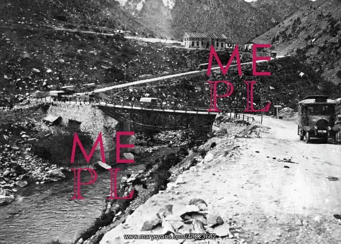 : Devil's Bridge in the Kresna Gorge, 1917 : Devil's Bridge in the Kresna Gorge, 1917