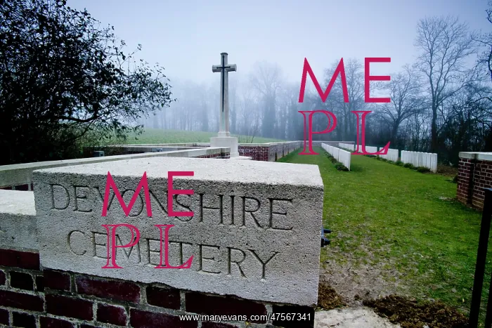 : Devonshire Cemetery in Mansell Copse - Somme Battlefield : Devonshire Cemetery in Mansell Copse - Somme Battlefield