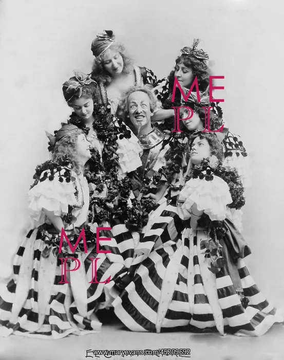 : DeWolf Hopper, (1858-1935) surrounded by ? : DeWolf Hopper, (1858-1935) surrounded by ?