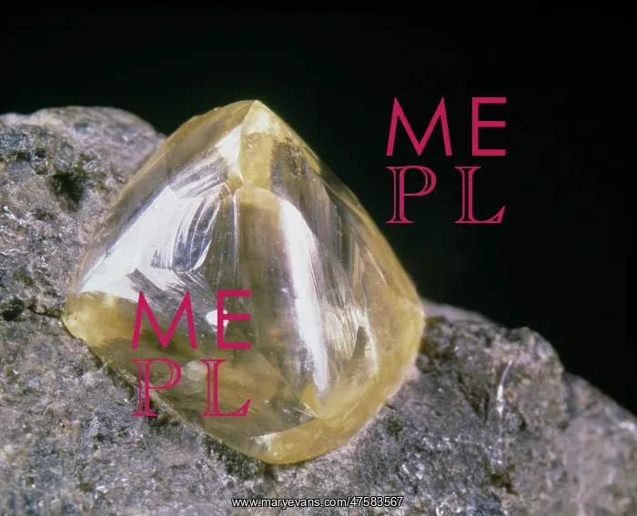 : Diamond crystal : Diamond crystal