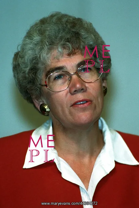  : Diana Maddox MP
