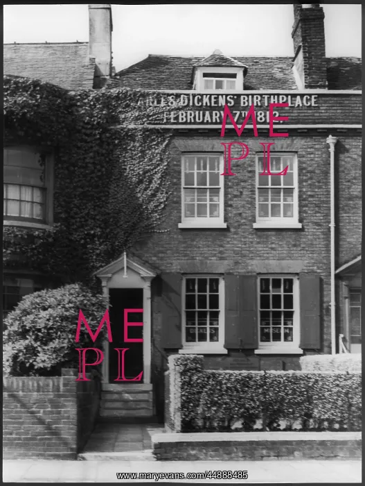 : DICKENS BIRTHPLACE : DICKENS BIRTHPLACE