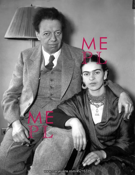 : Diego Rivera and Frida Kahlo, 1933 : Diego Rivera and Frida Kahlo, 1933