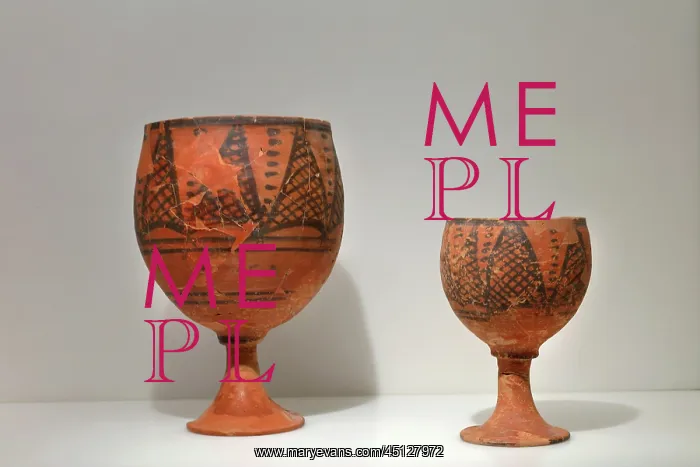 : Dilmun beakers, Bahrain National Museum, Manama, Bahrain : Dilmun beakers, Bahrain National Museum, Manama, Bahrain