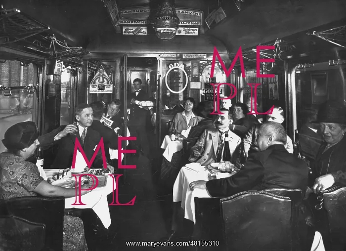 : Dining car of the Reich railway, 1926 : Dining car of the Reich railway, 1926