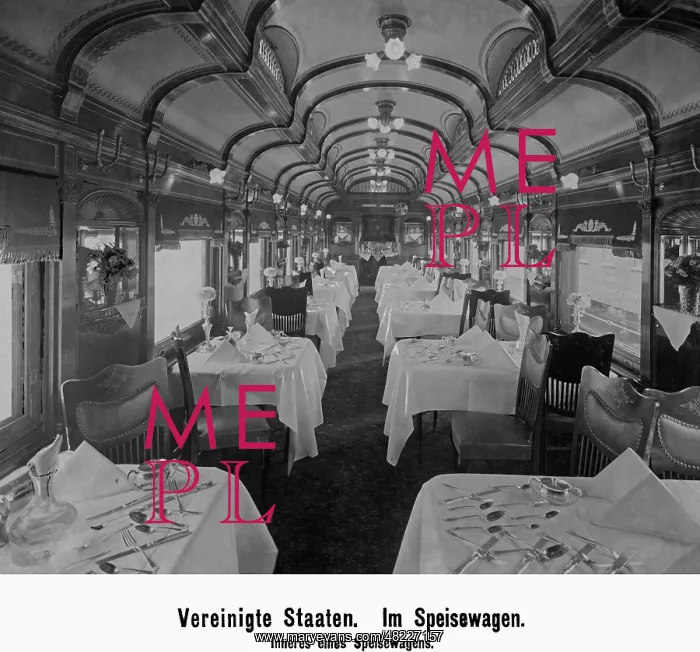 : A dining car in the United States, 1903 : A dining car in the United States, 1903