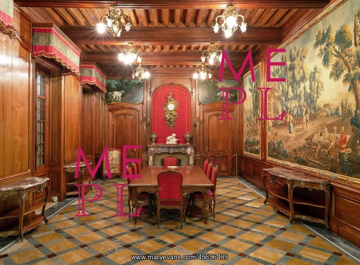 : Dining room, Chateau d'Avignon, Saintes-Maries-de-la-Mer : Dining room, Chateau d'Avignon, Saintes-Maries-de-la-Mer