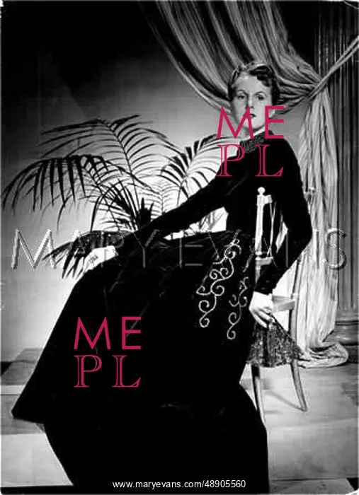 : DINNER DRESS LATE 1930S : DINNER DRESS LATE 1930S