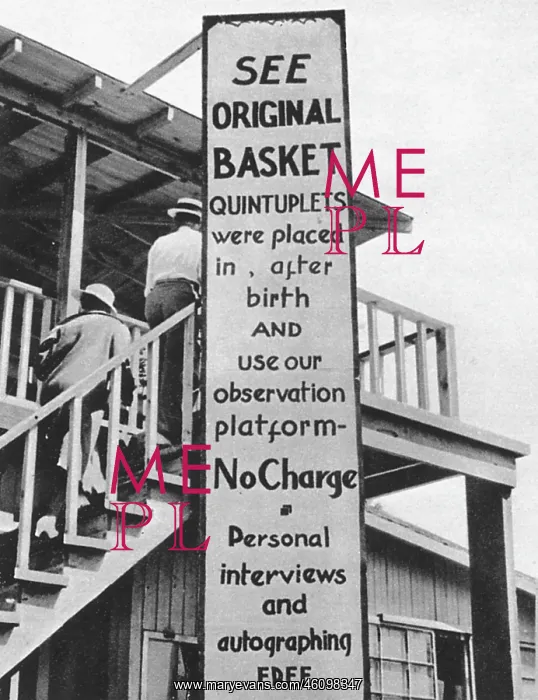 : Dionne quintuplets, 1936: observation platform : Dionne quintuplets, 1936: observation platform