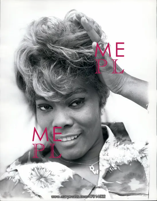 : Dionne Warwick, American singer, in London : Dionne Warwick, American singer, in London