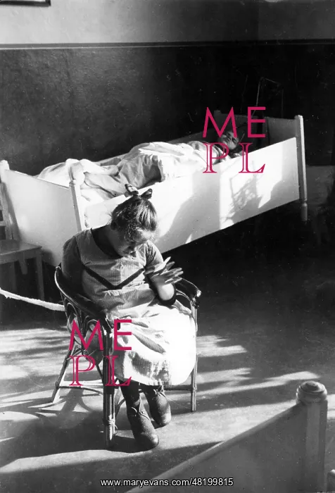 : Disabled women in a home in the 1930s : Disabled women in a home in the 1930s