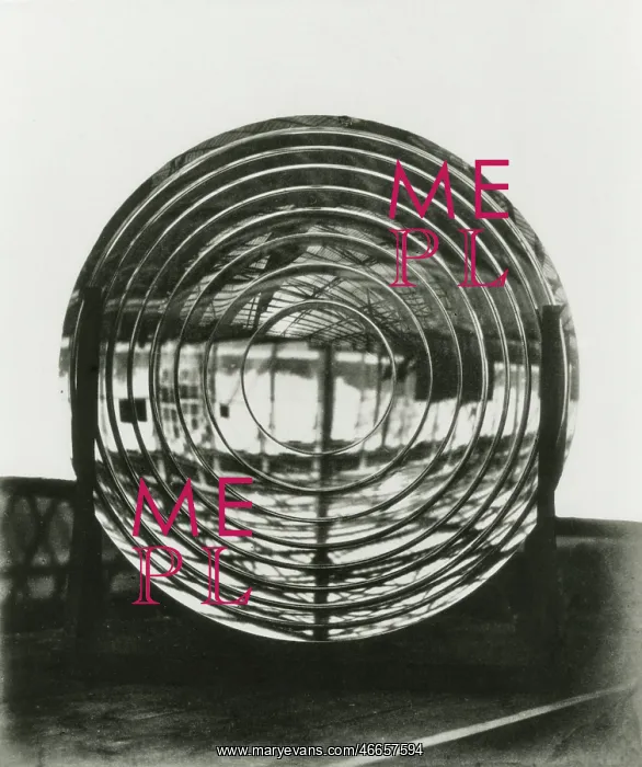 : Disc of flint glass for a lighthouse : Disc of flint glass for a lighthouse