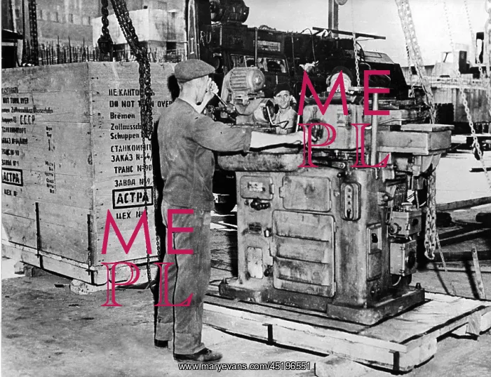: Dismantling of industrial plants as reparations : Dismantling of industrial plants as reparations