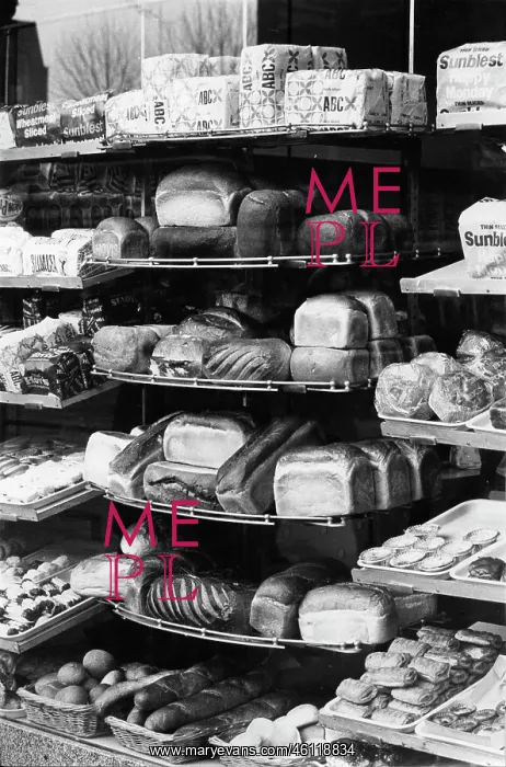 : Display of bread and cakes in a bakery : Display of bread and cakes in a bakery
