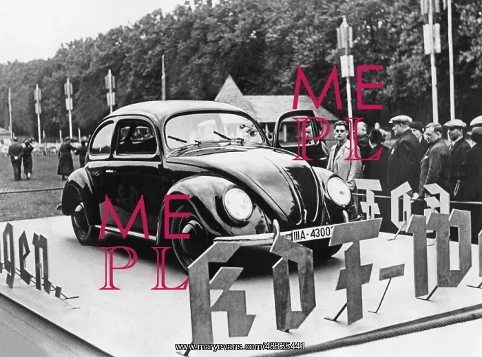 : Displayed KdF-Wagen, 1938 : Displayed KdF-Wagen, 1938