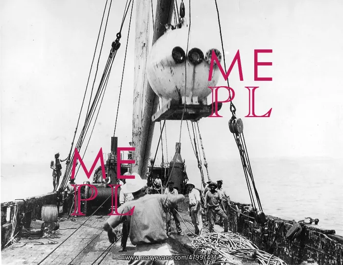 : Diving ball Bathysphere attached to mooring ropes : Diving ball Bathysphere attached to mooring ropes