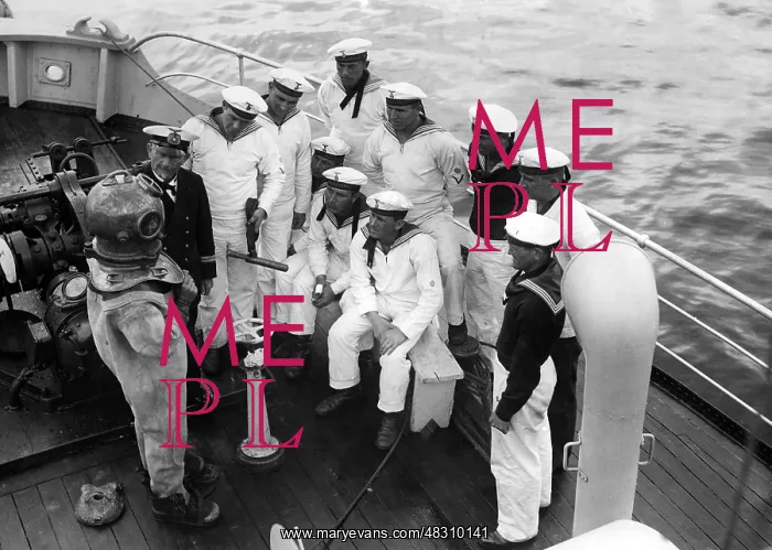 : Diving training at the Kriegsmarine, 1935 : Diving training at the Kriegsmarine, 1935
