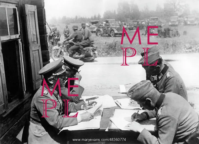 : Division command post of the Wehrmacht on the Eastern Front : Division command post of the Wehrmacht on the Eastern Front