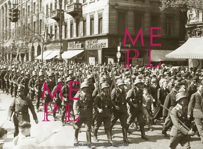 : A division of the Luftwaffe marching through Berlin, 193 : A division of the Luftwaffe marching through Berlin, 193