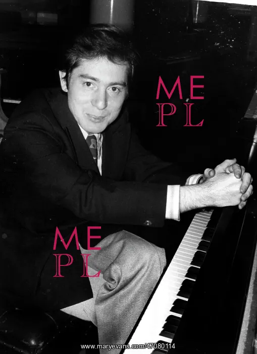 : Dmitri Alexeev, Russian pianist, Steinway Hall, London : Dmitri Alexeev, Russian pianist, Steinway Hall, London