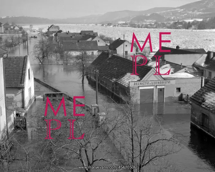 : Dobrichovice - River Berounka : Dobrichovice - River Berounka
