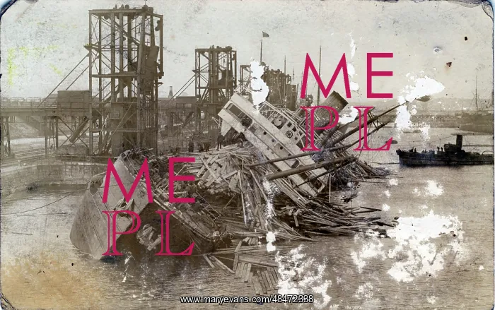 : Dock Disaster, Thought to be at Bristol, England : Dock Disaster, Thought to be at Bristol, England